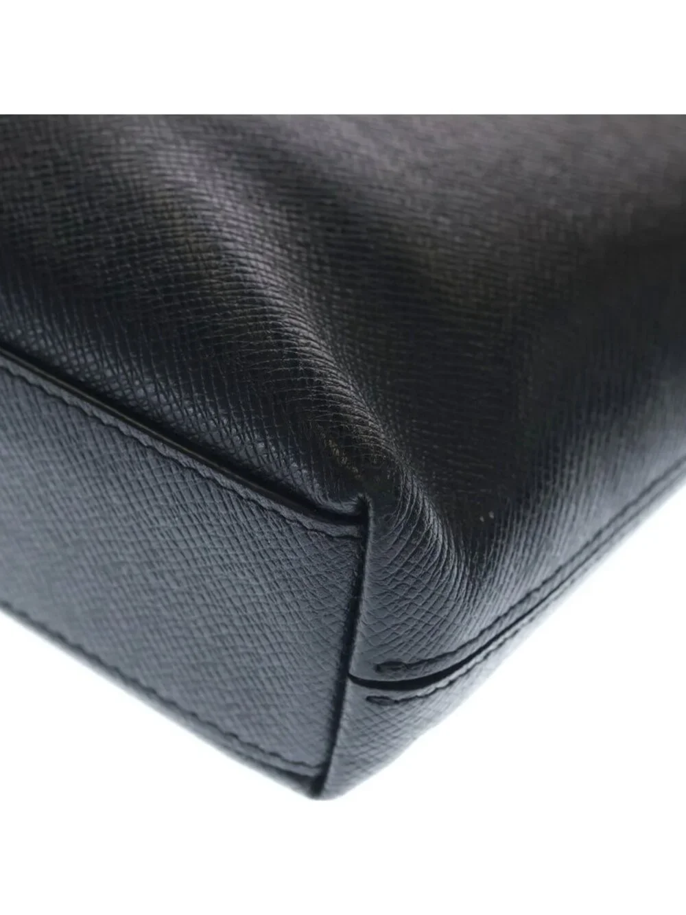 Louis Vuitton Taiga Grigori Messenger PM Leather Shoulder Bag Black